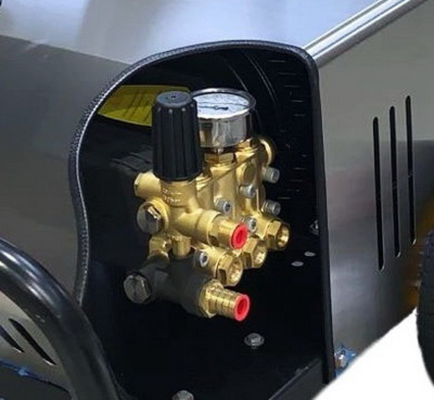 ZM-2615M TOR Мобильная мойка высокого давления 260 бар, 380В, 7.5 кВт, 1450 об/мин