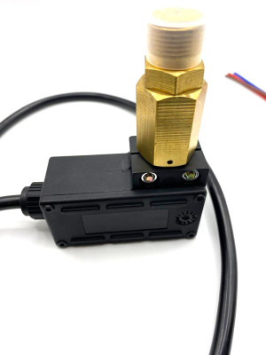 BF-8132 29.0080.80 Датчик давления для насоса высокого давления, 220 V, 45 бар, 3/8"(M), черный, TORNADO