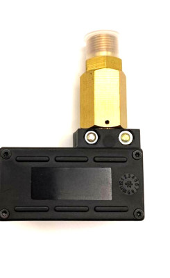 BF-8133 29.0080.80 Датчик давления для насоса высокого давления 220 V, 25 бар, 3/8"(M), красный, TORNADO