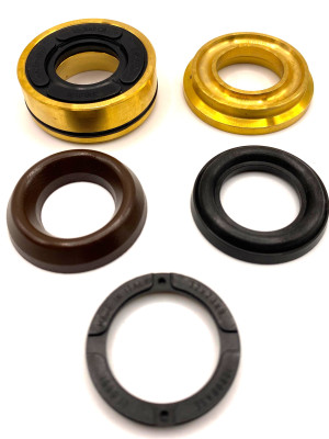 18579 34002801 KIT 28 Комплект уплотнения плунжера с латунью для Interpump (IPG) Series 47-48 Ø20 мм, ZX.0391, Италия IDROBASE