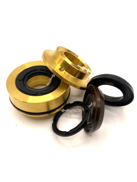 34013001 KIT130 Комплект уплотнений на 1 плунжер с латунью, для Elite Interpump (IPG) Series 44, Италия IDROBASE